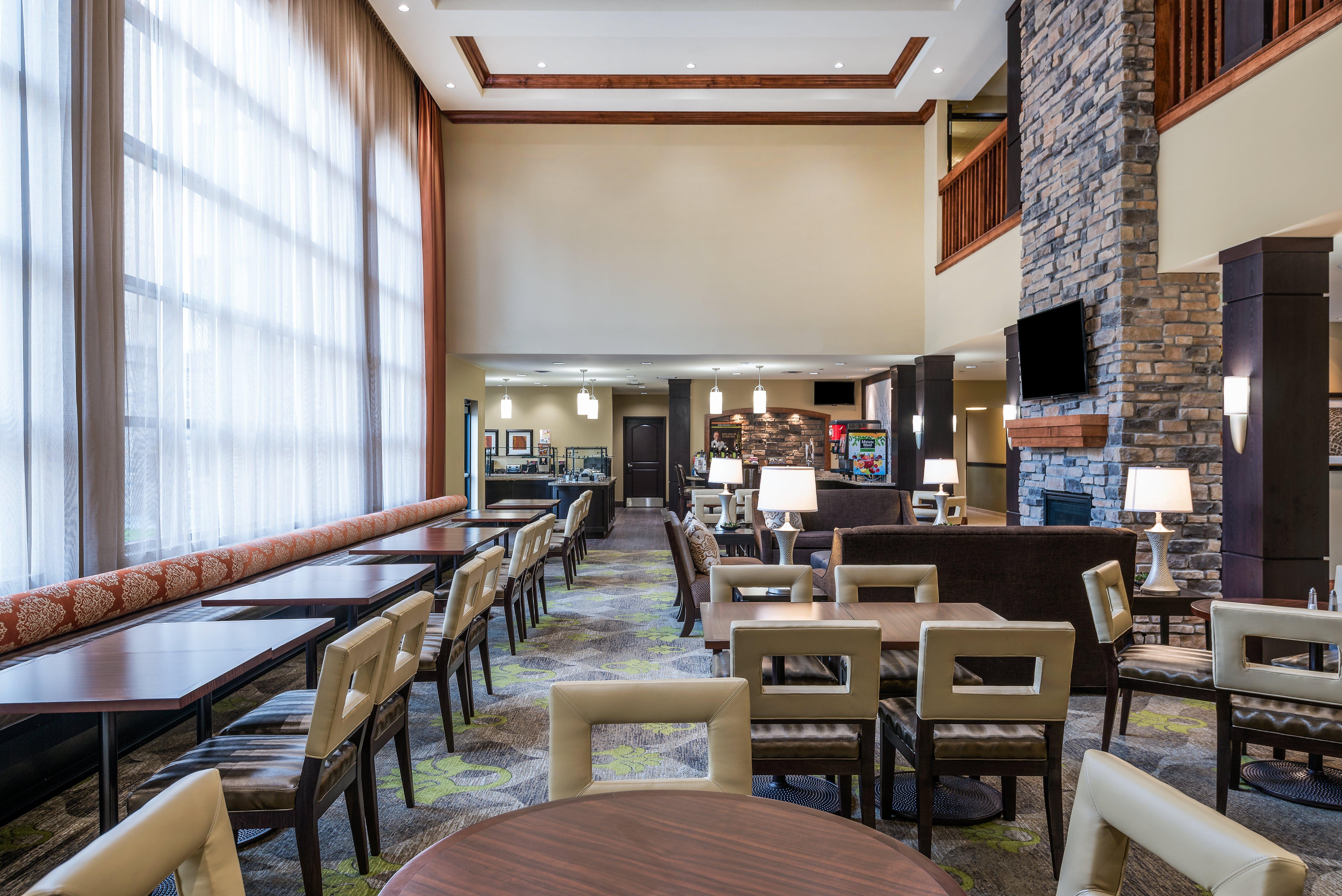Staybridge Suites Eau Claire - Altoona By Ihg Exteriör bild
